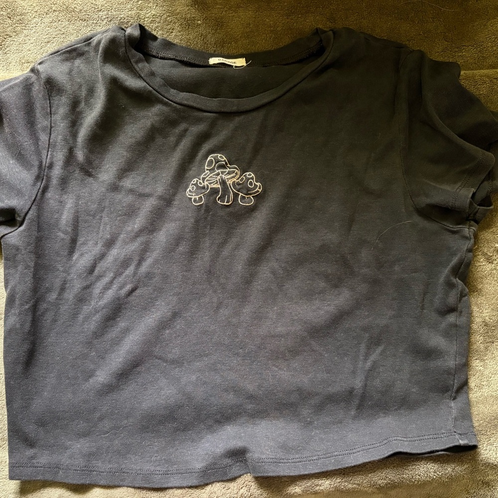 Garage Black Short Sleeve Tee sz L